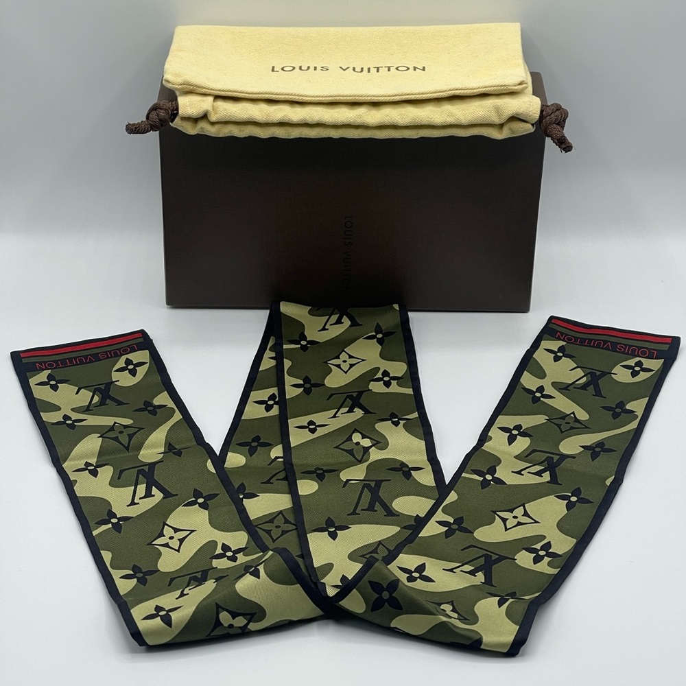 Louis Vuitton x Takashi Murakami Monogramouflage Bandeau Scarf Limited Edition